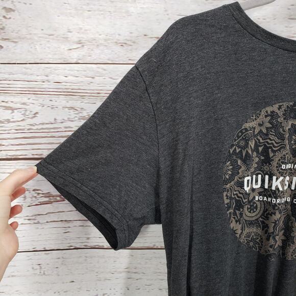 Quiksilver Men's Gray Short Sleeve T-Shirt Size L - Picture 3 of 7